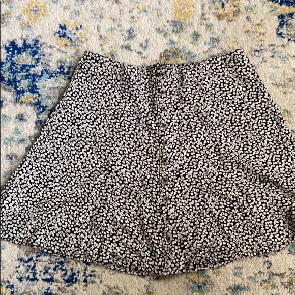 AE Flowy Skirt - Picture 1 of 3